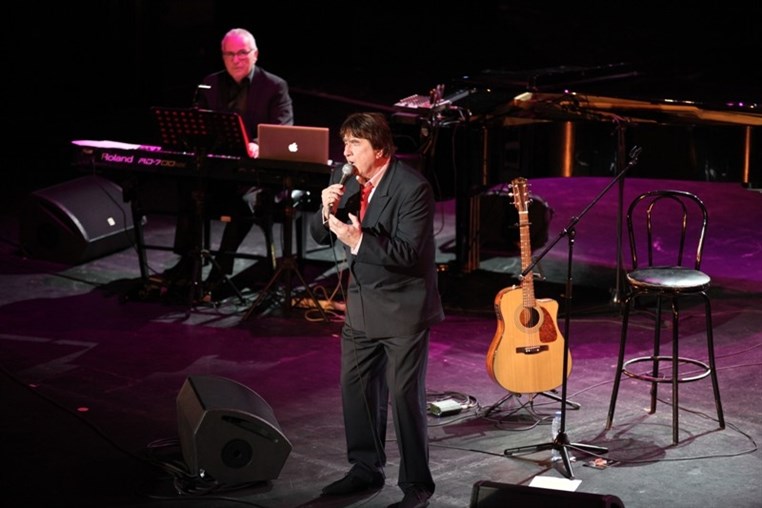 Bernard Sauvat Au Casino Du Liban